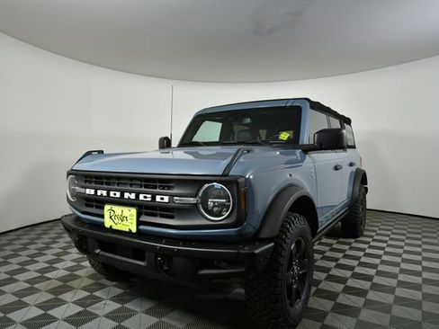 Used 2022 Ford Bronco Black Diamond image 6