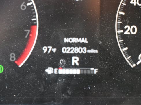 Used 2025 Honda HR-V LX image 29