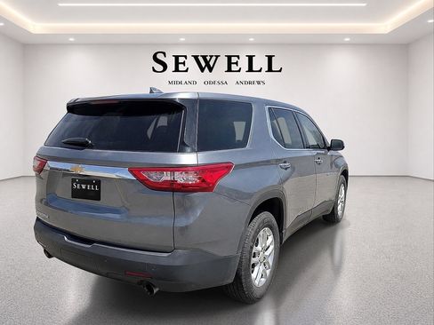 Used 2020 Chevrolet Traverse LS FWD image 3