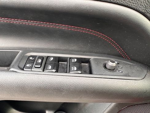 Used 2024 Jeep Compass Trailhawk image 15