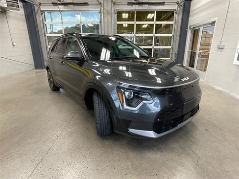 Used 2023 Kia Niro Wind FWD image 7