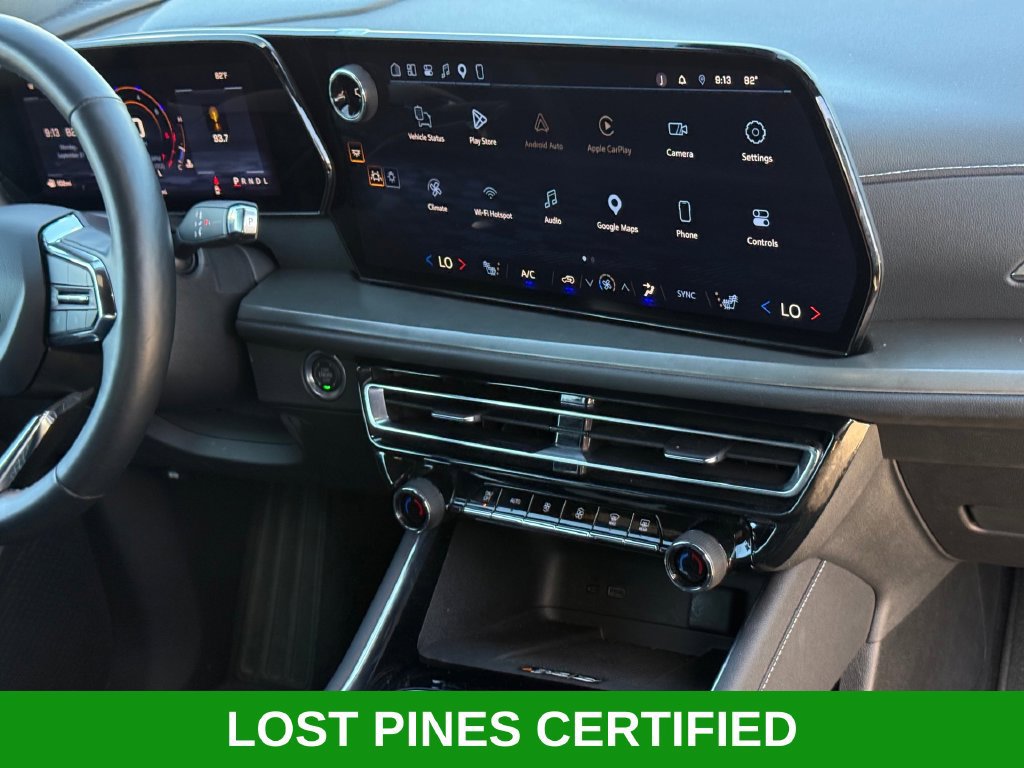 Used 2025 Chevrolet Traverse LT FWD image 27