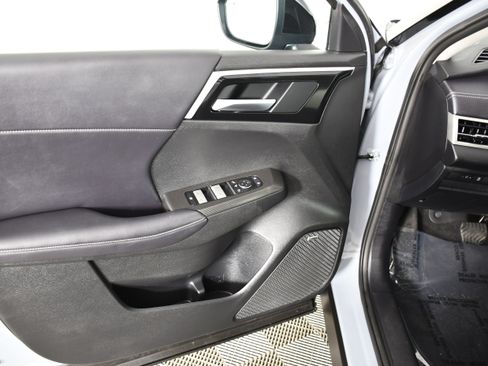 Used 2026 Mitsubishi Outlander AWD image 37