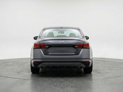 Used 2025 Nissan Altima 2.5 SV image 7