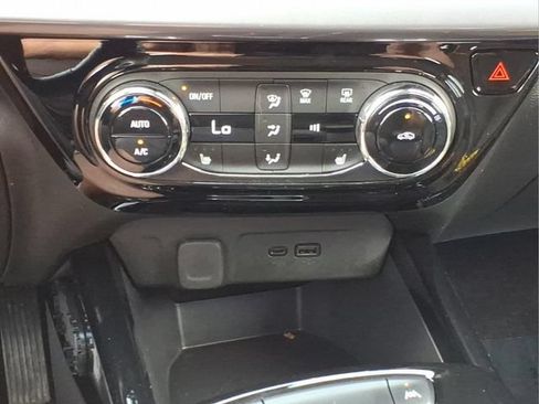 Used 2024 Chevrolet Trax ACTIV w/ Driver Confidence Package FWD image 20