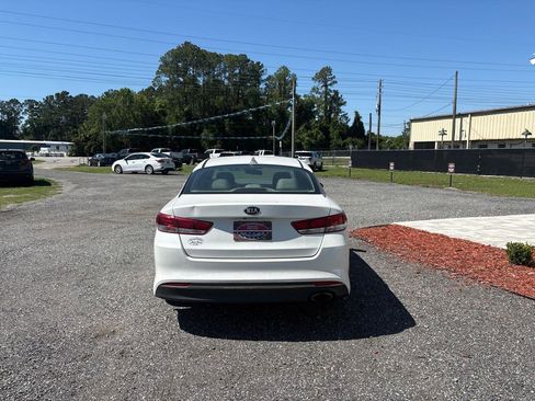 Used 2016 Kia Optima LX FWD image 6