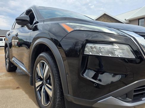 Used 2023 Nissan Rogue SL w/ SL Premium Package image 27