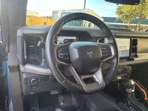 Used 2023 Ford Bronco Badlands w/ Sasquatch Package image 34