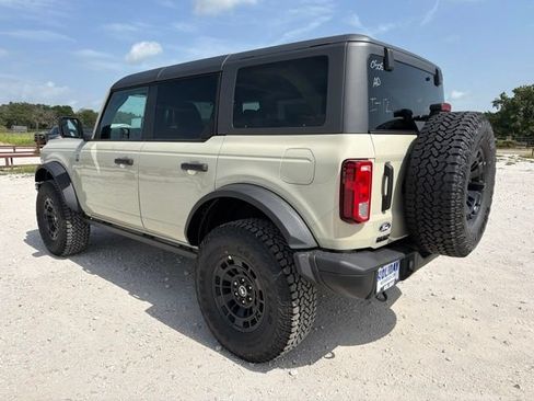 New 2026 Ford Bronco Big Bend w/ Black Diamond Package AWD/4WD image 6
