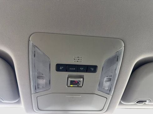 Used 2022 Toyota RAV4 LE FWD image 34