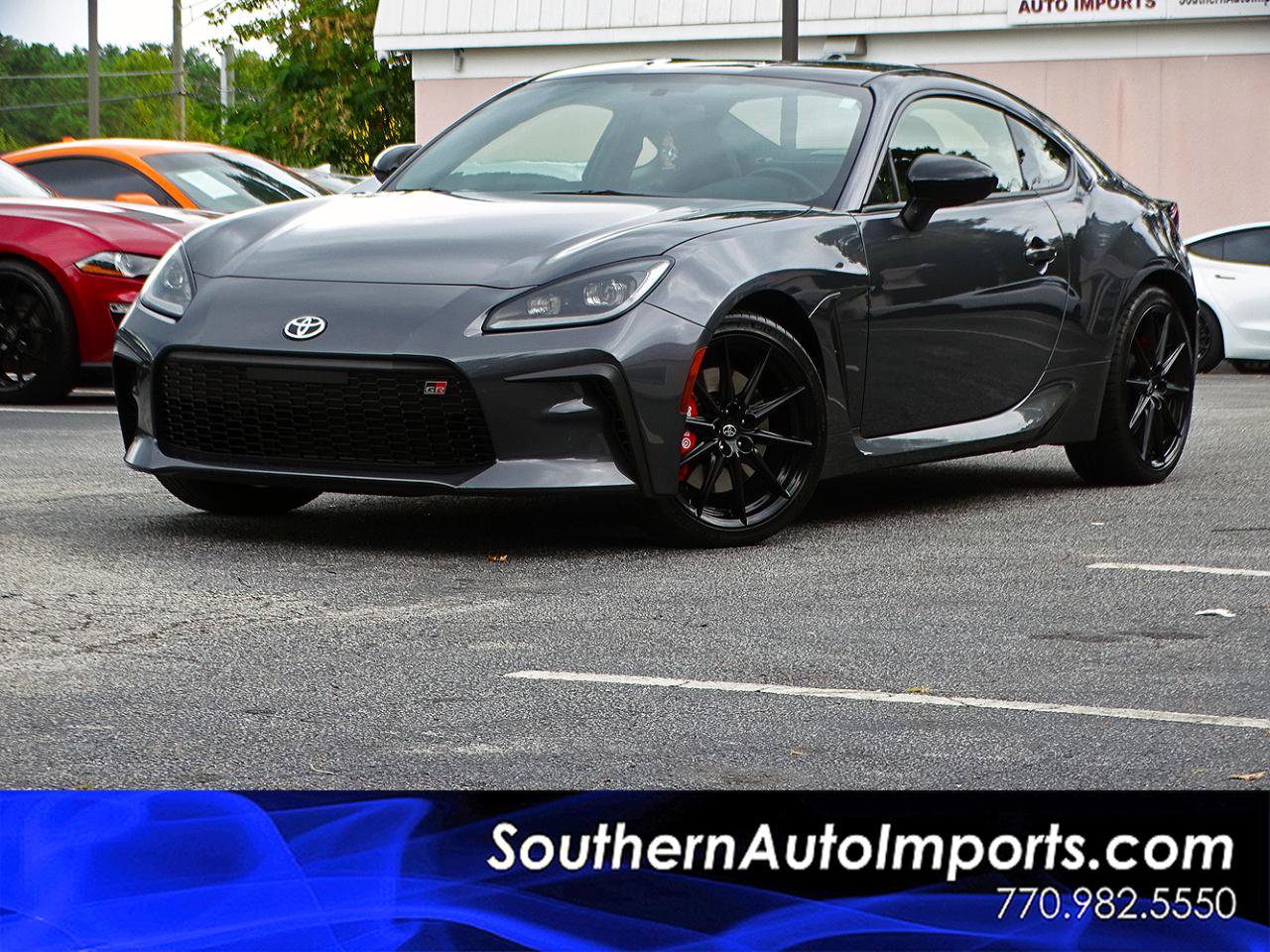 Used 2024 Toyota GR86 Premium w/ Performance Package RWD image 1