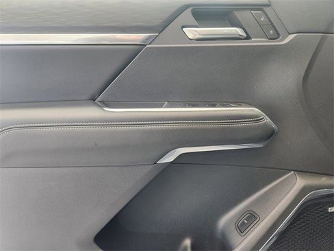 Certified 2025 GMC Acadia Elevation image 5