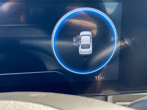 New 2025 Hyundai Elantra Limited image 13