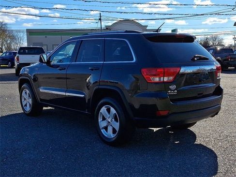 Used 2013 Jeep Grand Cherokee Laredo image 4