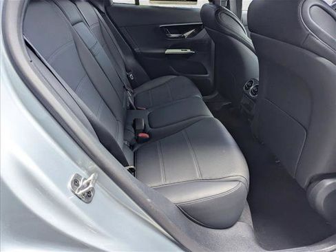 Used 2026 Mercedes-Benz GLC 300 image 19