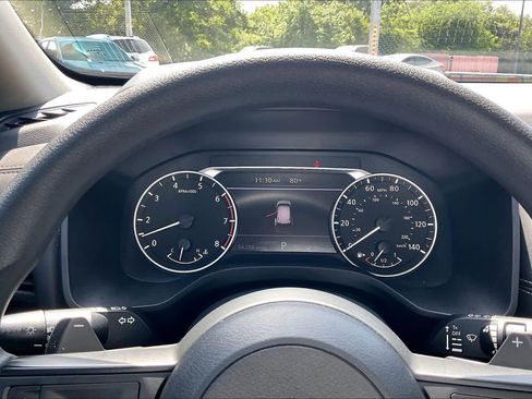 Used 2024 Nissan Rogue SV FWD image 25