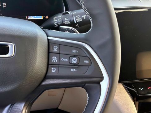 New 2027 Jeep Grand Cherokee Limited AWD/4WD image 15