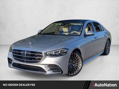 Used 2023 Mercedes-Benz S 500 4MATIC image 1