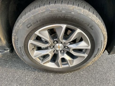 Used 2024 Chevrolet Tahoe LT w/ Luxury Package image 13