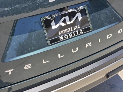 New 2027 Kia Telluride EX w/ Towing Package FWD image 8