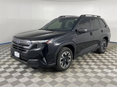 Used 2025 Subaru Forester Premium w/ Convenience Package #1