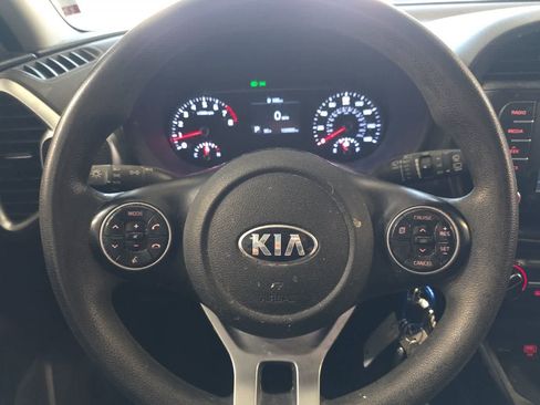 Used 2020 Kia Soul S FWD image 23
