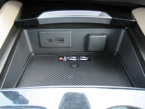 Used 2025 Buick Envision Preferred AWD/4WD image 27