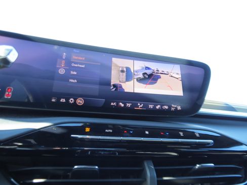 Used 2025 Buick Enclave Avenir w/ Super Cruise Package image 23