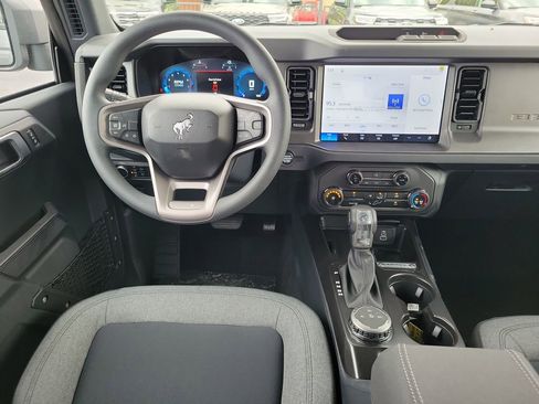New 2026 Ford Bronco 4-Door AWD/4WD image 12
