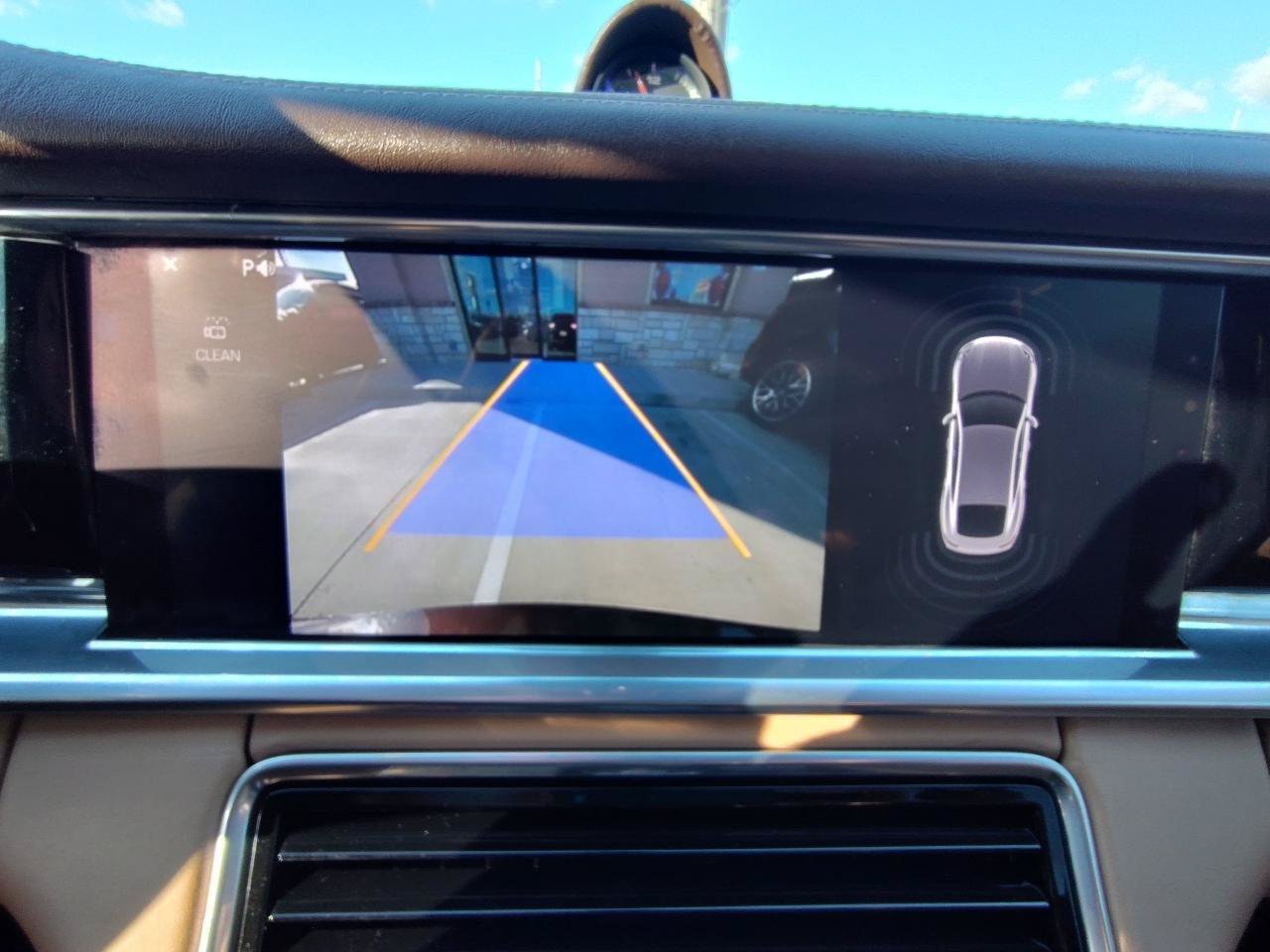 Used 2018 Porsche Panamera RWD image 29
