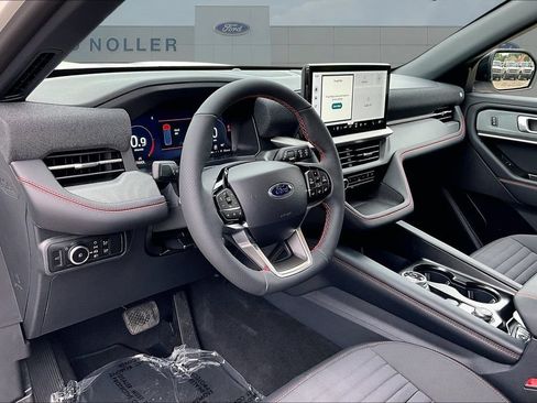 New 2026 Ford Explorer ST-Line AWD/4WD image 8