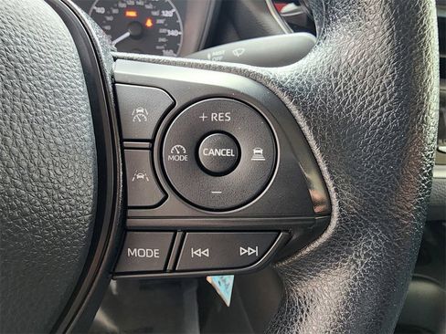 Used 2024 Toyota Corolla LE image 18