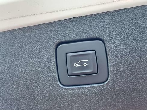 Used 2025 Buick Envista Sport Touring w/ Convenience I Package FWD image 11