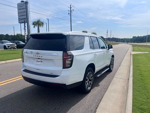 Used 2024 Chevrolet Tahoe LT w/ Luxury Package RWD image 4