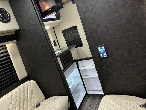 Used 2021 Mercedes-Benz Sprinter 3500 image 16