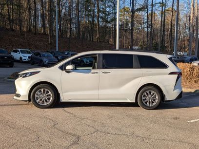 Used 2025 Toyota Sienna XLE w/ XLE Plus Package
