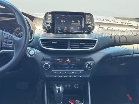 Used 2020 Hyundai Tucson Sport FWD image 15