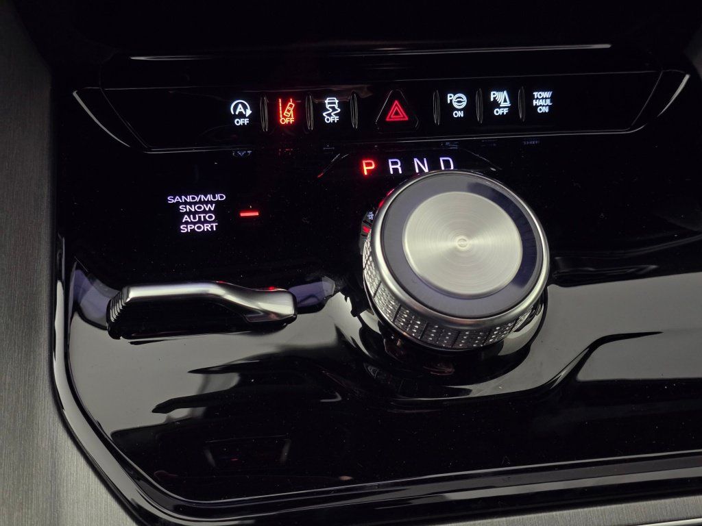New 2026 Jeep Grand Wagoneer 4WD image 29