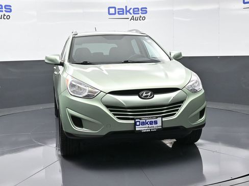 Used 2011 Hyundai Tucson GLS image 3