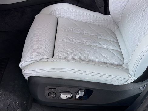 New 2026 BMW X5 xDrive40i w/ M Sport Package image 23