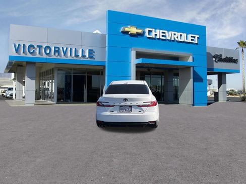 Used 2025 Toyota Camry SE w/ Convenience Package image 7