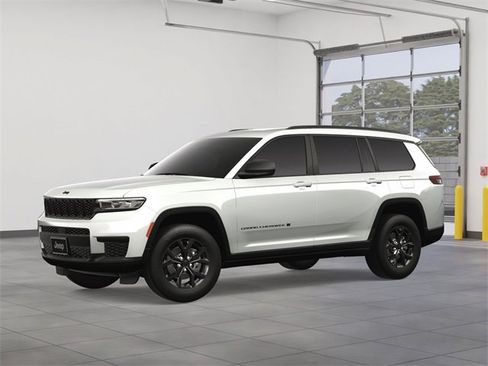 New 2024 Jeep Grand Cherokee L Altitude image 2