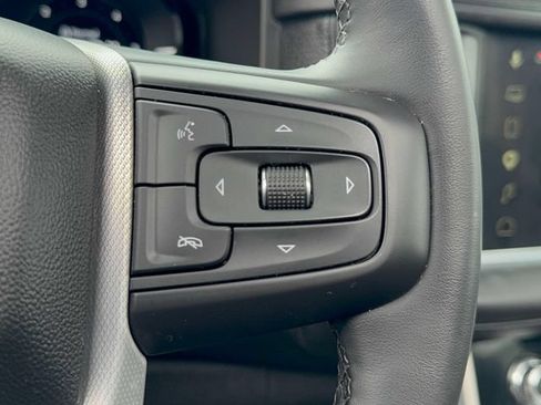 Used 2023 GMC Yukon Denali AWD/4WD image 18