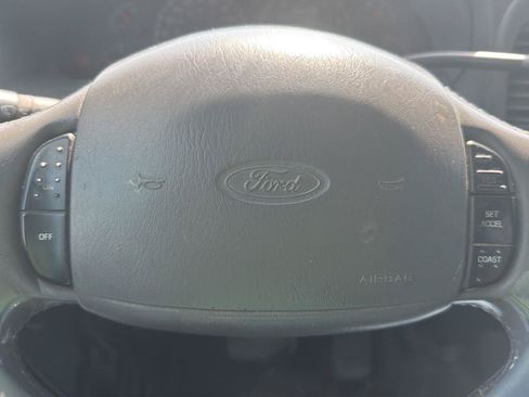 Used 2002 Ford F150 King Ranch AWD/4WD image 9