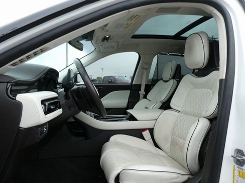 Used 2023 Lincoln Aviator Black Label Grand Touring w/ Class IV Trailer Tow Package image 26