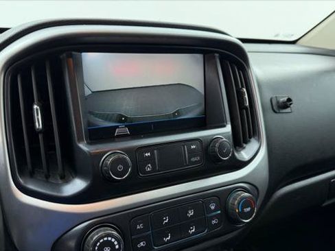 Used 2022 Chevrolet Colorado LT w/ Fleet Safety Package RWD image 32