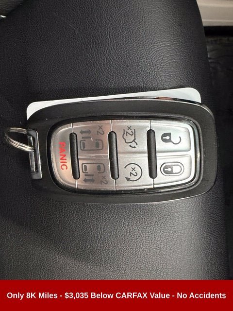 Used 2024 Chrysler Pacifica Touring-L FWD image 22