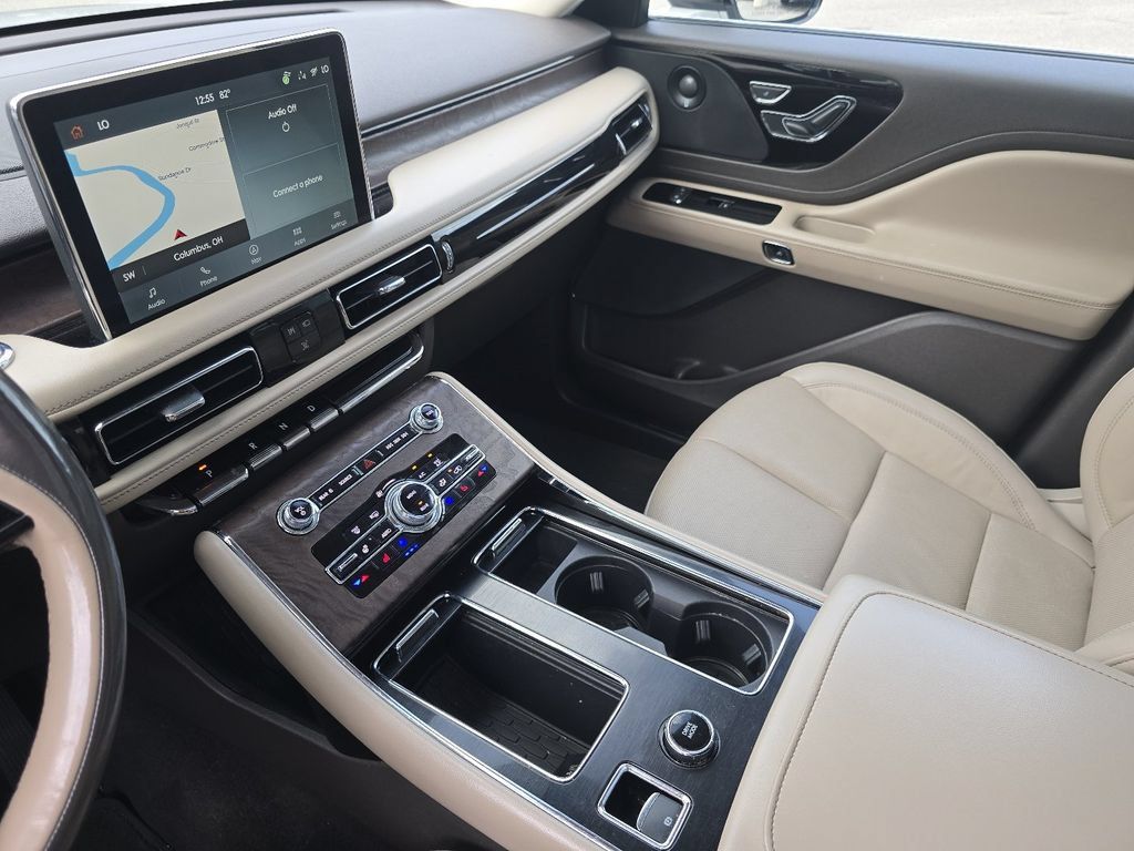Used 2022 Lincoln Aviator Reserve w/ Equipment Group 201A AWD/4WD image 29