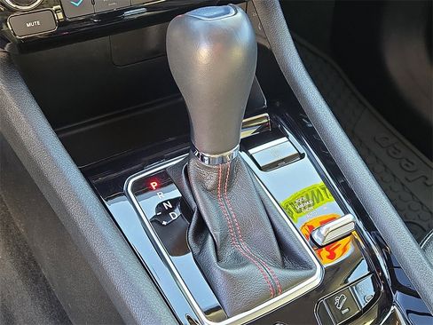 Used 2022 Jeep Compass Trailhawk w/ Trailhawk Convenience Group image 14