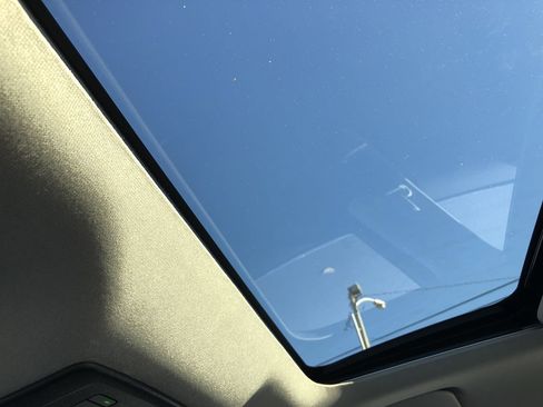 New 2025 Nissan Sentra SR w/ SR Premium Package image 32